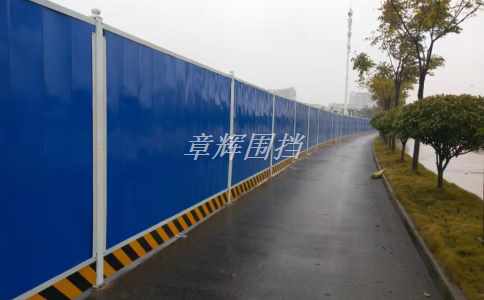 簡易圍擋在公共場所中的使用是否需要遵循特定要求？（公共場所中簡易圍擋的使用規(guī)定與標(biāo)準(zhǔn)）